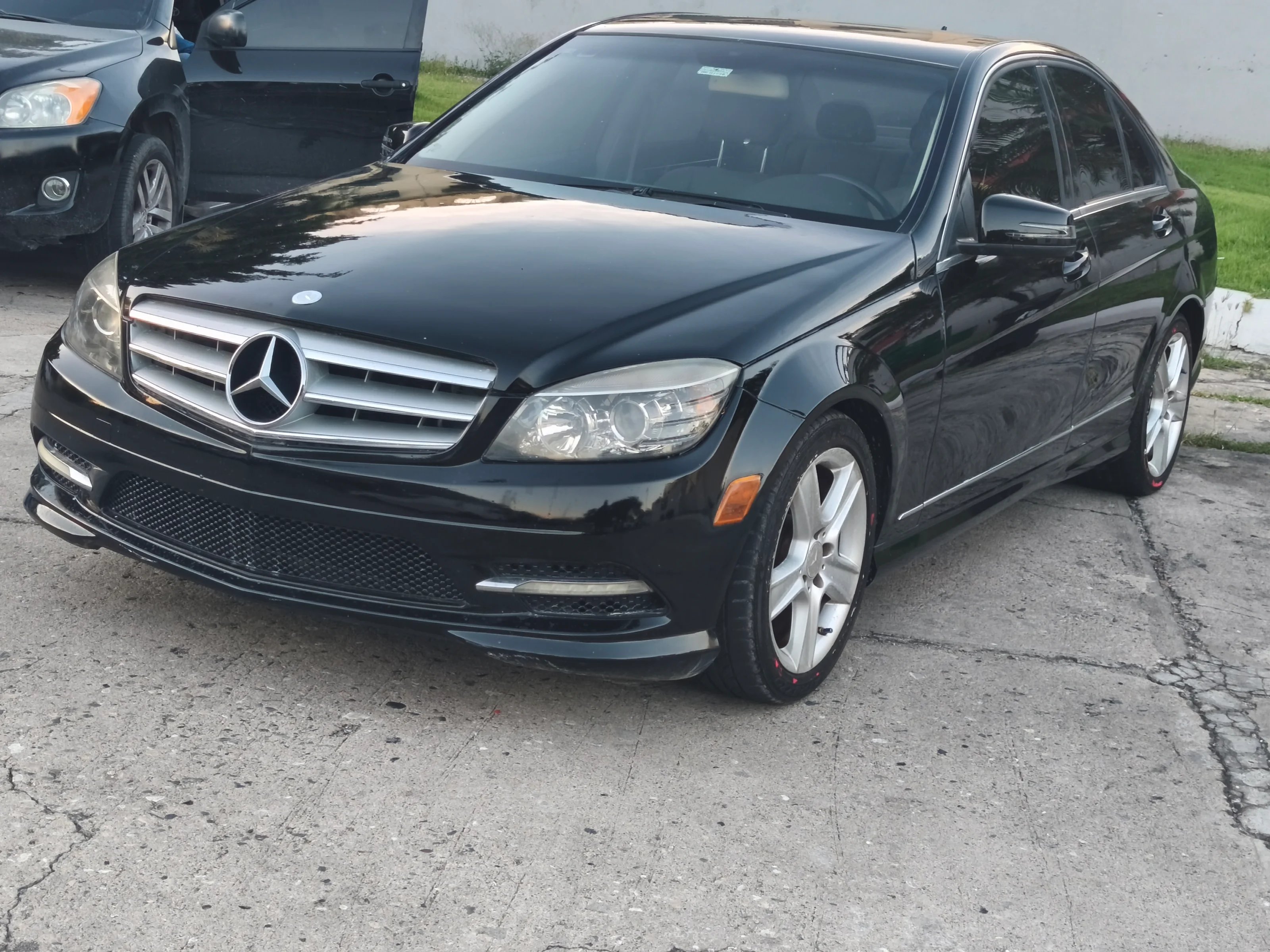 Mercedes Benz C 300 Luxury 2011 en venta - vista principal