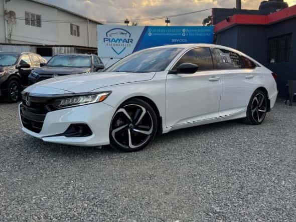 2021 Honda Accord Sport 2.0T usado en venta por Piamar Automóviles