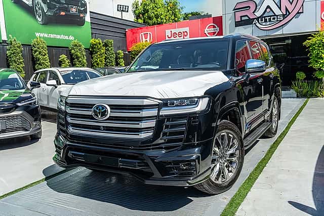2026 Toyota Land Cruiser VXR EXCLUSIVE nuevo en venta por RAM MEGA AUTOS