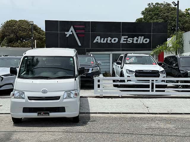 2020 Toyota Town-Ace DX usado en venta por AUTO ESTILO