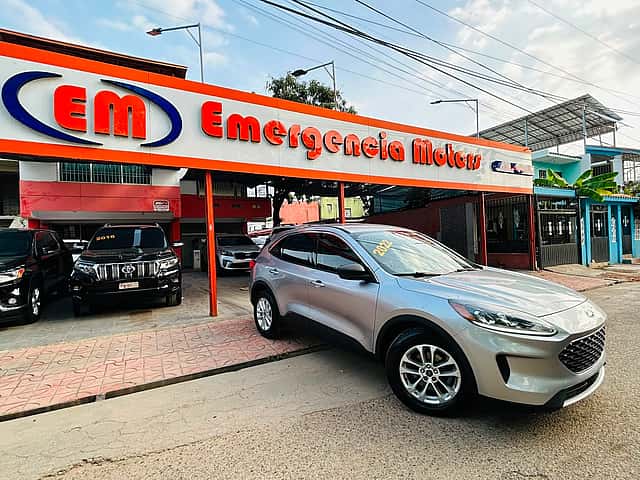 2022 Ford Escape SE usado en venta por Emergencia motors