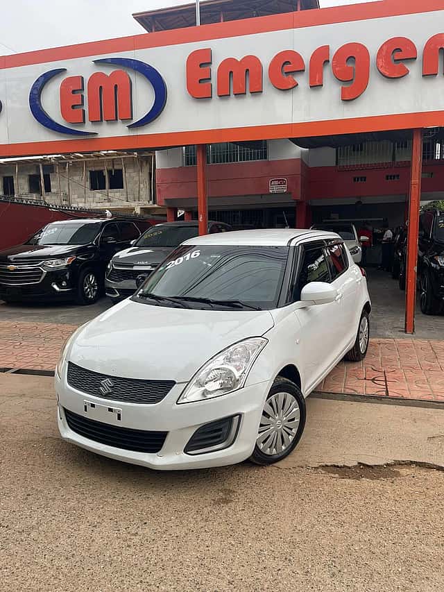 2016 Suzuki Swift usado en venta por Emergencia motors