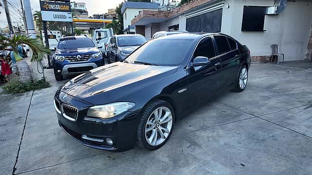 2016 BMW Serie 5 520i usado en venta por INSTACAR
