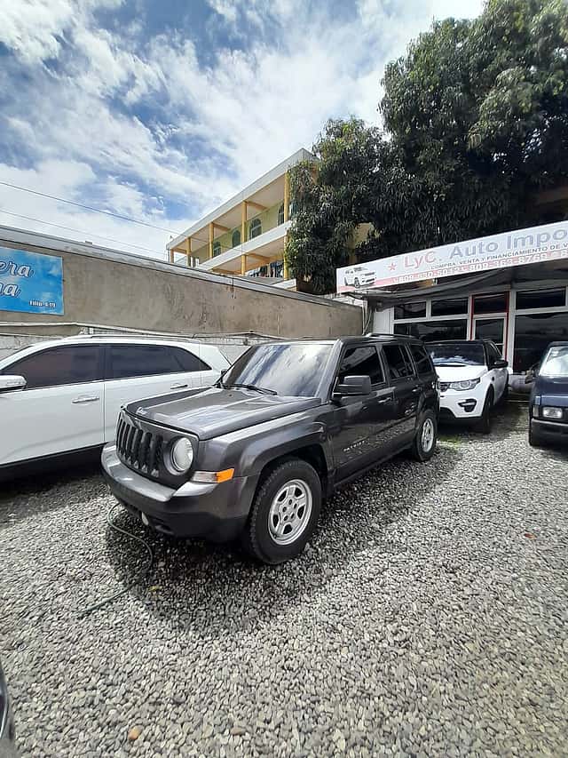 2017 Jeep Patriot Sport usado en venta por L y C AUTO IMPORT