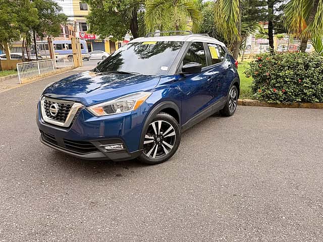 2020 Nissan Kicks SV usado en venta por HNOS ACOSTA AUTO IMPORT 