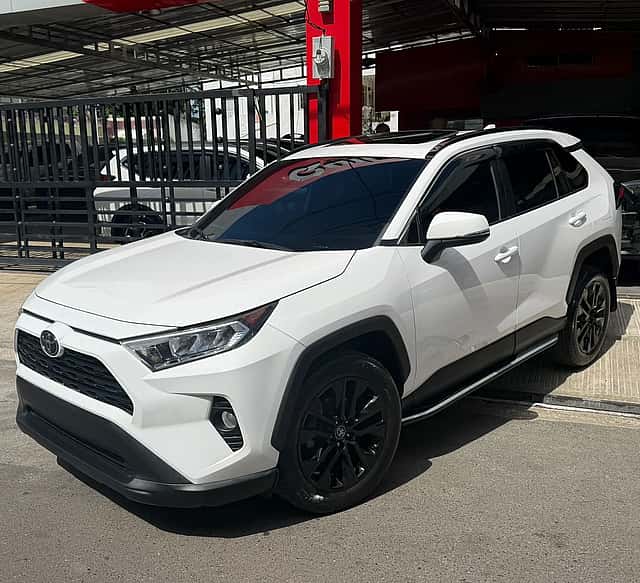 2020 Toyota RAV4 XLE usado en venta por Quickly Auto Import
