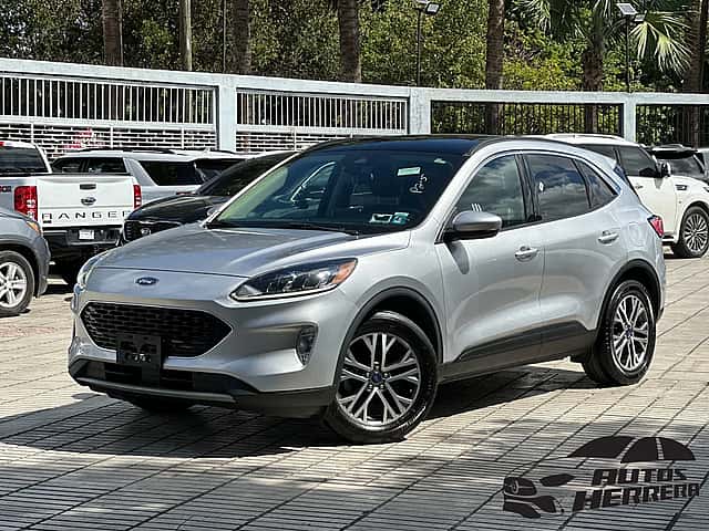 2020 Ford Escape SEL usado en venta por Autos Herrera