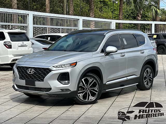 2019 Hyundai Santa Fe Limited, Ultimate usado en venta por Autos Herrera