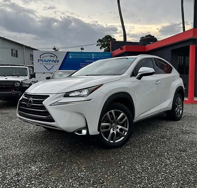 2016 Lexus NX 200T usado en venta por Piamar Automóviles