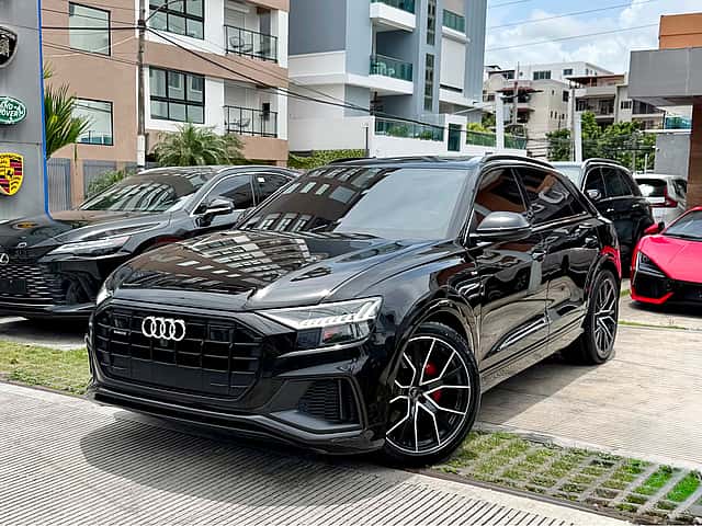 2020 Audi Q8 Luxury Package usado en venta por Domingo Auto Import S.R.L