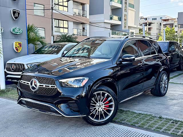 2024 Mercedes Benz GLE 350 4Matic AMG usado en venta por Domingo Auto Import S.R.L