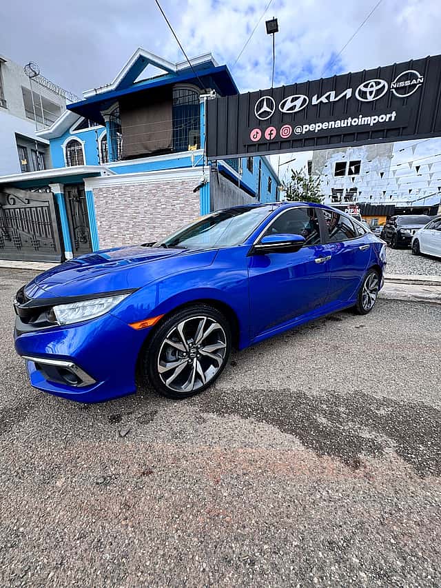 2021 Honda Civic Touring usado en venta por Pepen Auto Import