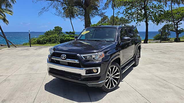 2020 Toyota 4 Runner SR5 Premium usado en venta por Robert Kennedy Motors Import