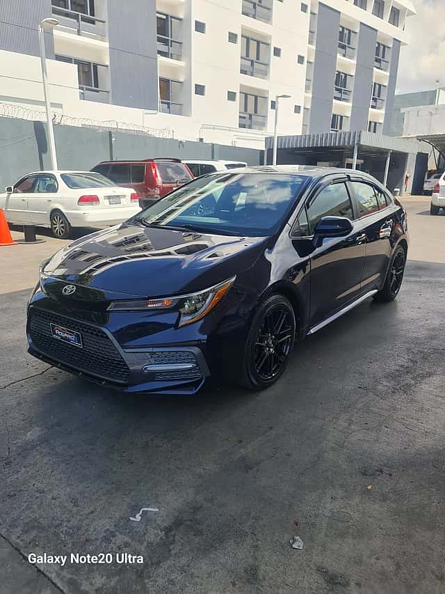 2020 Toyota Corolla LE usado en venta por B ROSARIO M AUTO IMPORT