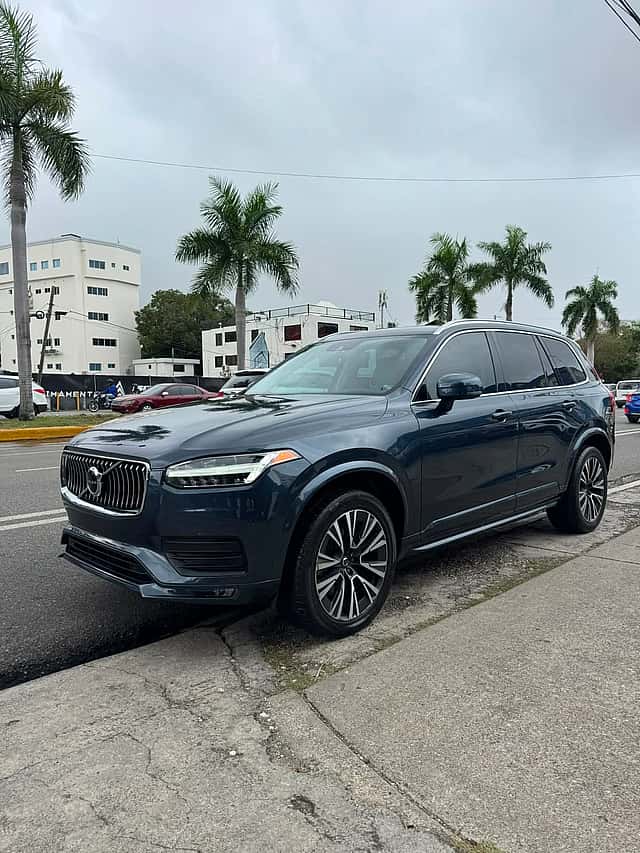 2020 Volvo XC90 Momentum T6 usado en venta por Auto Outlets By We