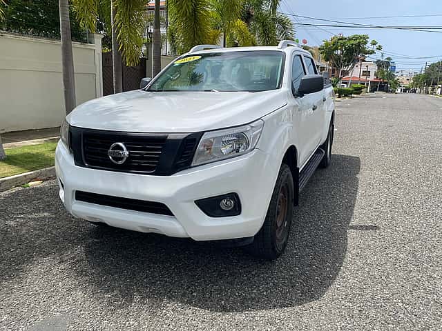 2021 Nissan Frontier NP300 usado en venta por Vision Motors