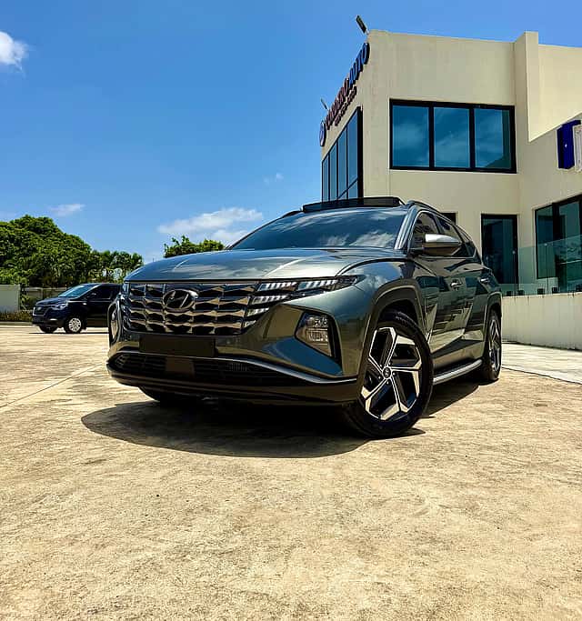 2022 Hyundai Tucson LIMITED usado en venta por Angel Cordero Auto Import