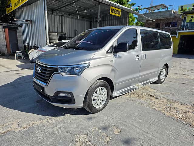 2020 Hyundai Grand Starex Limousine usado en venta por SANTIAGO PEREZ
