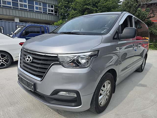 2021 Hyundai Grand Starex Limousine usado en venta por SANTIAGO PEREZ