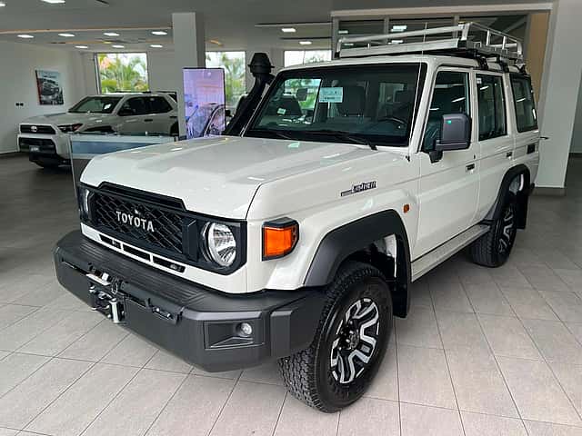 2027 Toyota Land Cruiser LX Serie 70 nuevo en venta por Autoscm