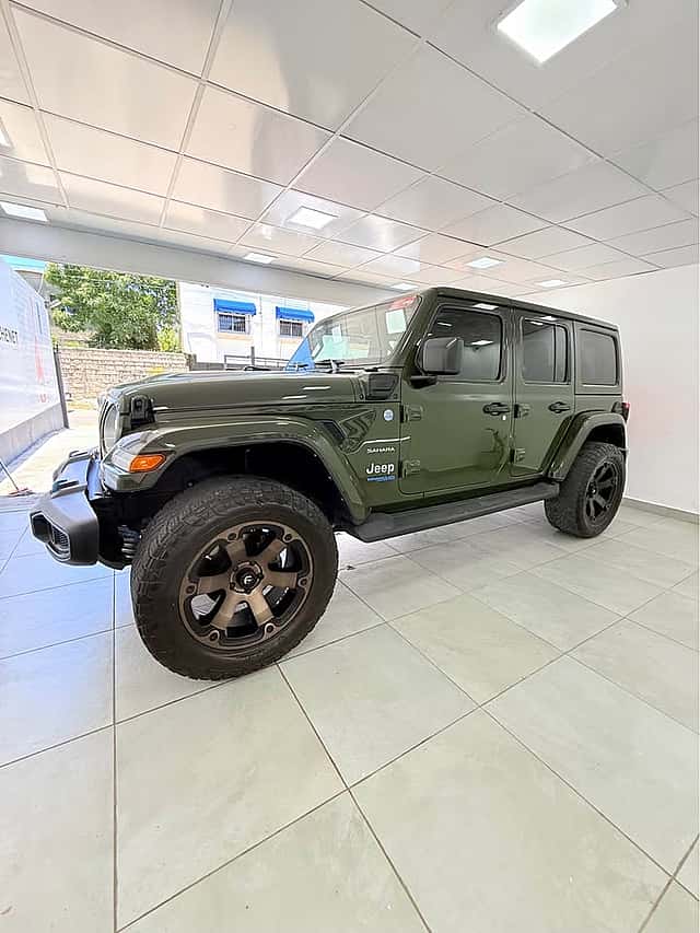2022 Jeep Wrangler Unlimited Sahara 4XE usado en venta por Car's And Home's On Sale Chos