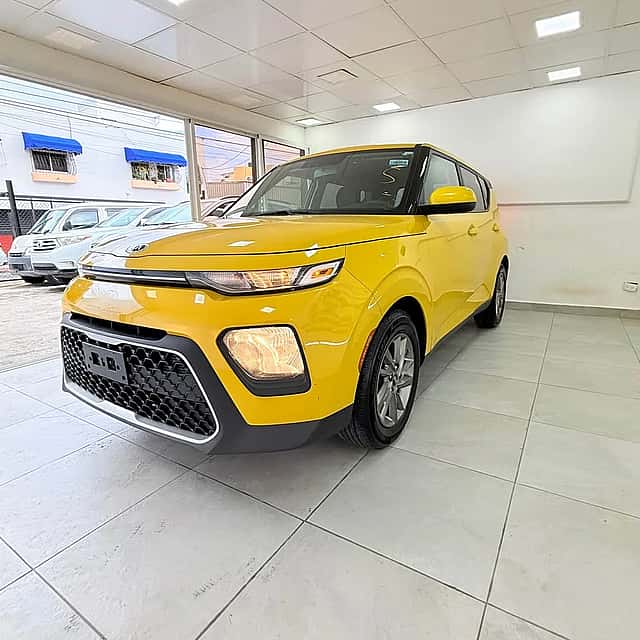 2020 Kia Soul LX, S, X-Line usado en venta por Car's And Home's On Sale Chos