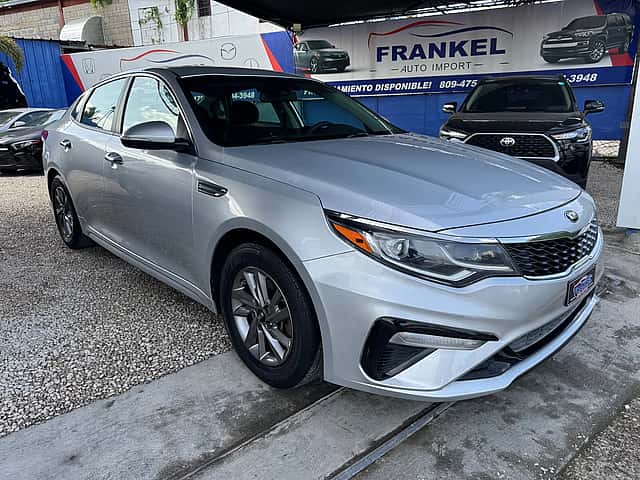 2020 Kia Optima FE usado en venta por Frankel Auto Import