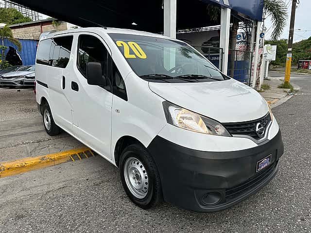 2020 Nissan NV 200 usado en venta por Frankel Auto Import