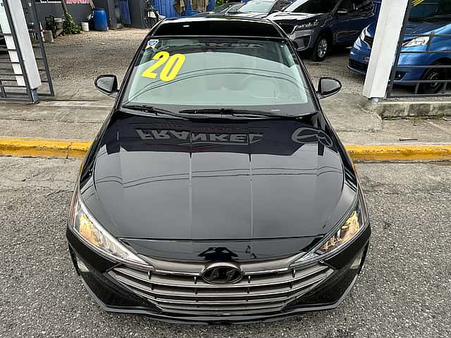2020 Hyundai Elantra SE usado en venta por FRANKEL AUTO IMPORT