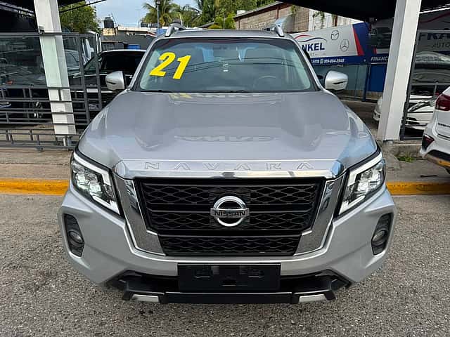 2021 Nissan Navara XE usado en venta por FRANKEL AUTO IMPORT