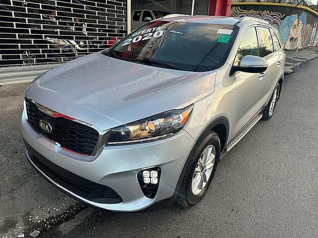 2020 Kia Sorento LX usado en venta por MOTORANGEL AUTO IMPORT