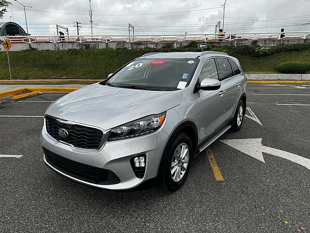2020 Kia Sorento LX usado en venta por DAUTOSA