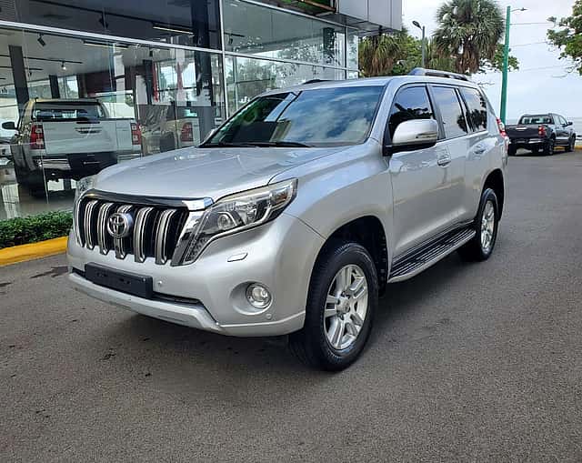 2010 Toyota Land Cruiser Prado VX usado en venta por Autoasesores