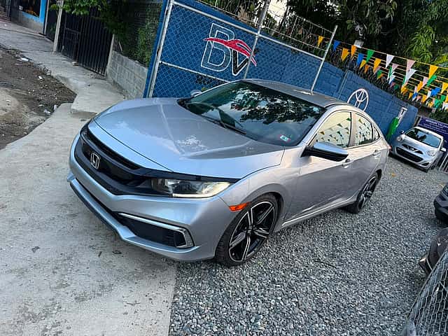 2020 Honda Civic LX usado en venta por BERSON VALERA AUTO DEALERS