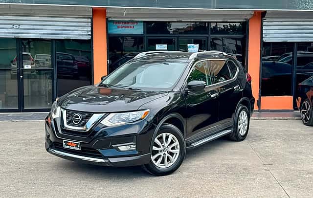 2020 Nissan Rogue SV FULL usado en venta por Negozia Plus