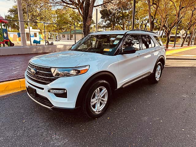 2020 Ford Explorer XLT ECOBOOST usado en venta por Ronny Autos