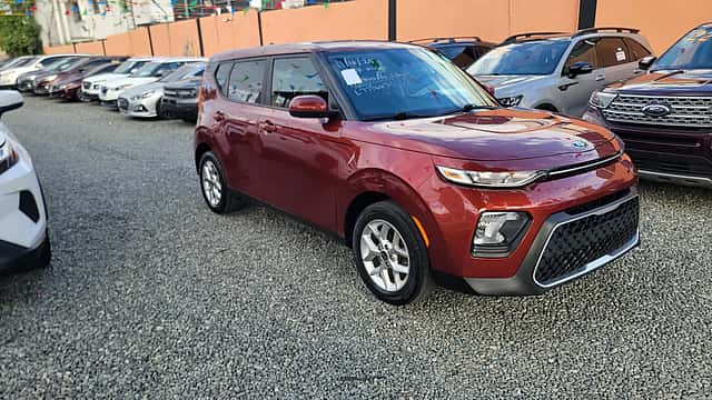 2020 Kia Soul S usado en venta por Robert Fernandez