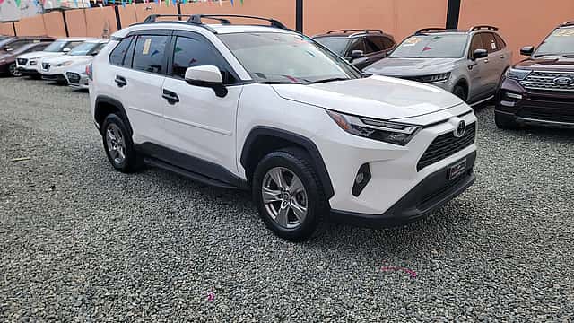 2023 Toyota RAV4 XLE usado en venta por Robert Fernandez