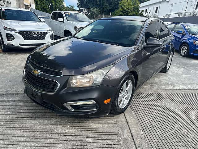 2015 Chevrolet Cruze LT usado en venta por Welin Jimenez