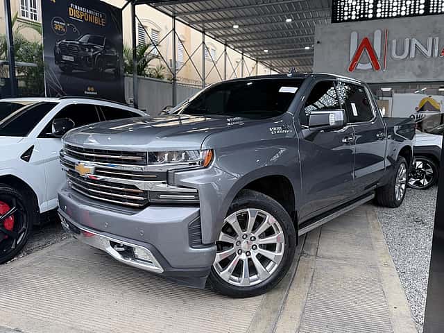 2020 Chevrolet Silverado High Country Duramax usado en venta por UNIAUTO