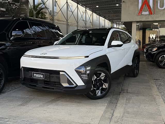 2024 Hyundai KONA SEL usado en venta por UNIAUTO