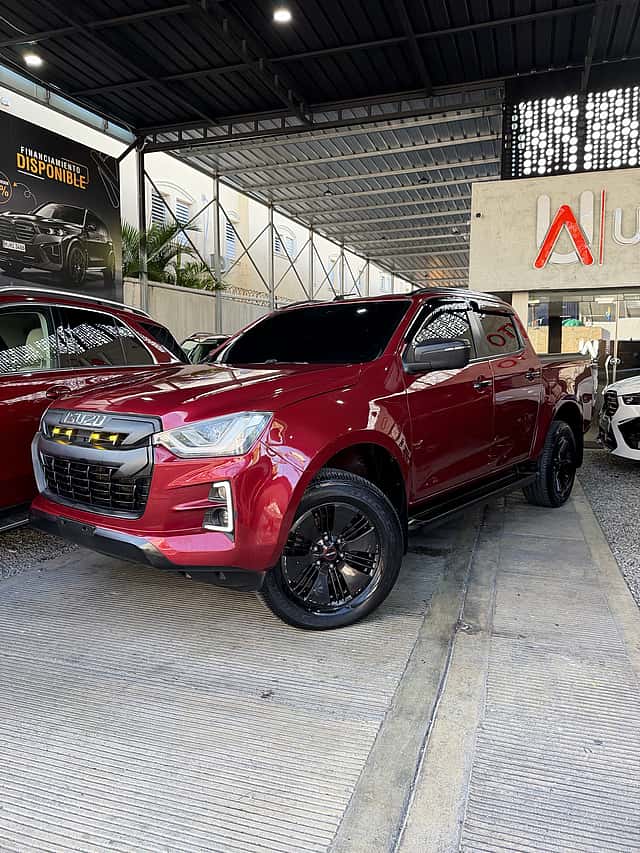 2023 Isuzu DMAX LSE usado en venta por UNIAUTO