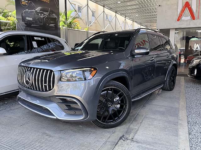2020 Mercedes Benz GLS 450 4MATIC AMG usado en venta por UNIAUTO