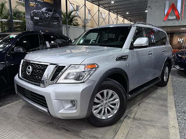 2019 Nissan Armada PLATINUM usado en venta por UNIAUTO