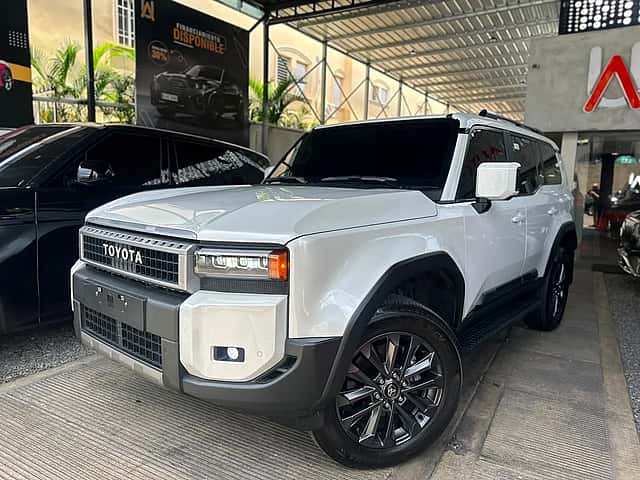 2025 Toyota Land Cruiser Prado TX usado en venta por UNIAUTO