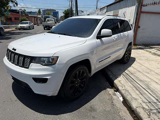 2019 Jeep Grand Cherokee Altitude usado en venta por ARS Auto Import