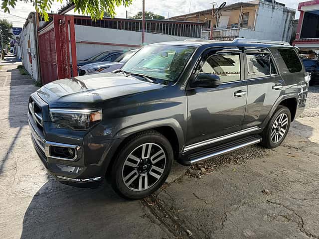 2023 Toyota 4 Runner Limited usado en venta por ARS Auto Import