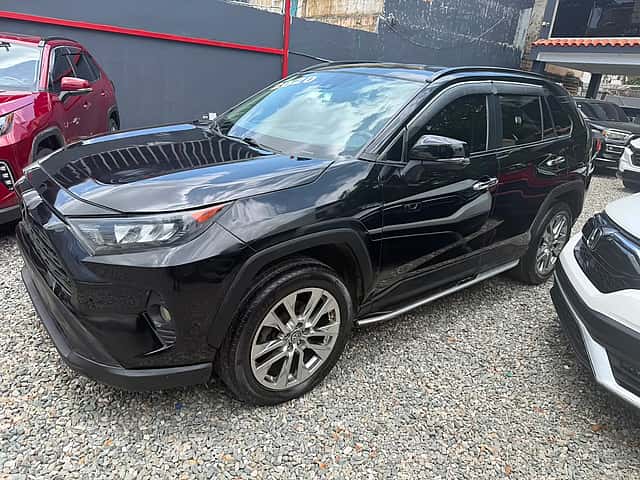 2020 Toyota RAV4 LE usado en venta por ARS Auto Import
