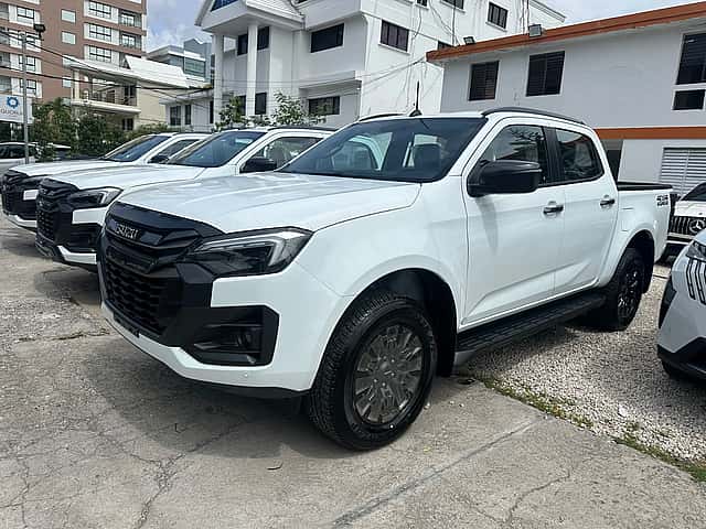 2027 Isuzu DMAX LSE nuevo en venta por VRGROUP AUTOS