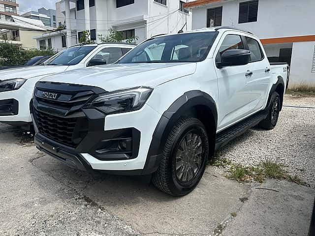 2027 Isuzu DMAX LSE nuevo en venta por VRGROUP AUTOS